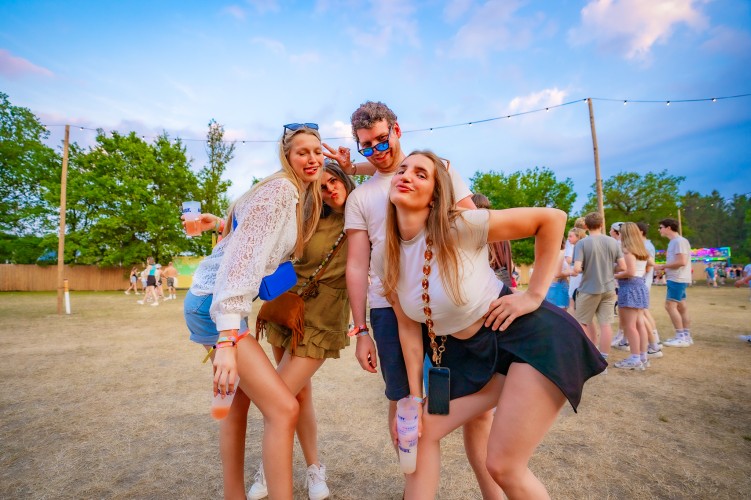 Sunrise Festival 2023 | De start van een onvergetelijk mooi weekend! ⛺️🧡