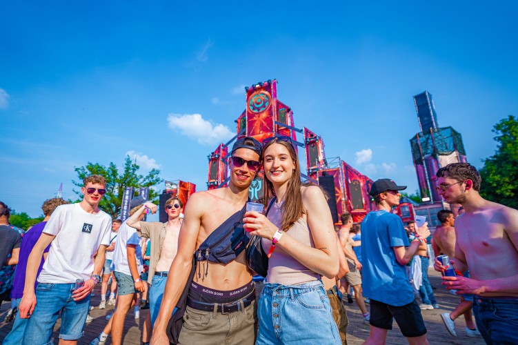 Sunrise Festival 2023 | De start van een onvergetelijk mooi weekend! ⛺️🧡