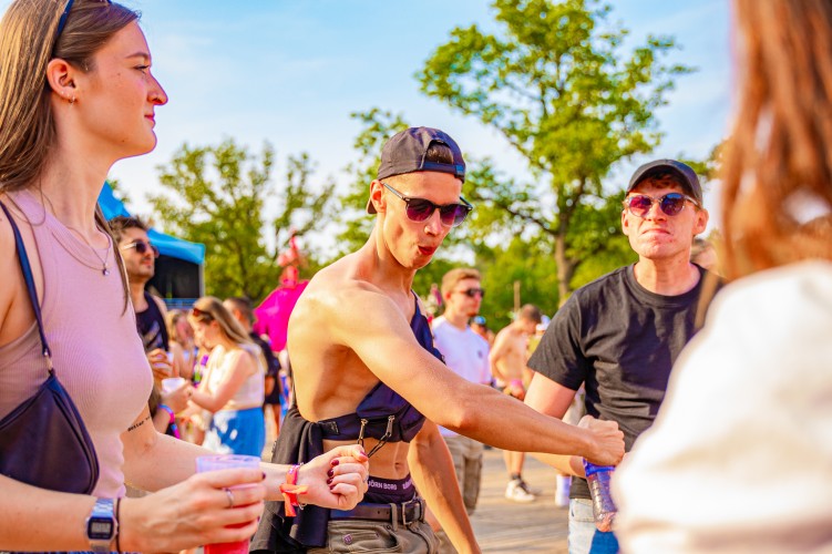 Sunrise Festival 2023 | De start van een onvergetelijk mooi weekend! ⛺️🧡