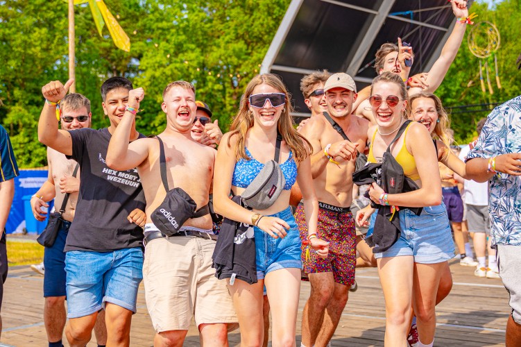 Sunrise Festival 2023 | De start van een onvergetelijk mooi weekend! ⛺️🧡