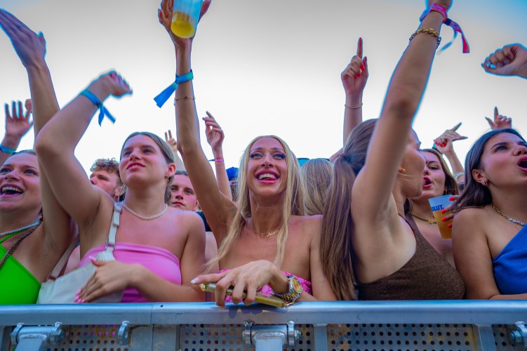 Sunrise Festival 2023 | Een overdosis aan zonnestraaltjes! 💛