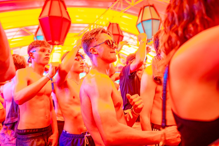 Sunrise Festival 2023 | Een overdosis aan zonnestraaltjes! 💛