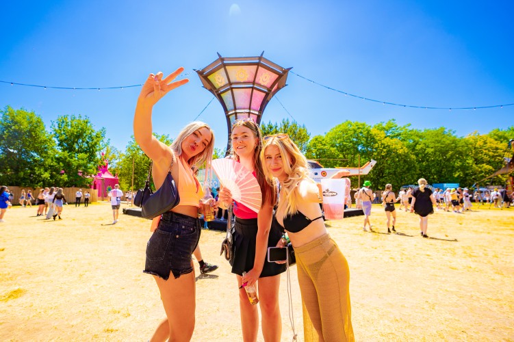 Sunrise Festival 2023 | Een overdosis aan zonnestraaltjes! 💛