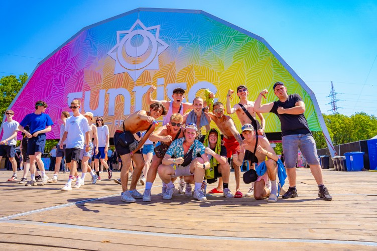 Sunrise Festival 2023 | Alle spetters verzamelen! 🩷🩵