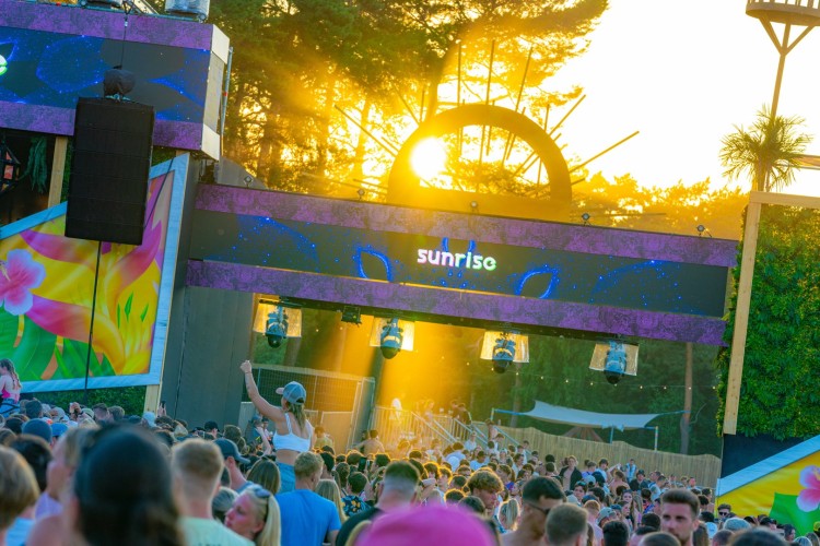 Sunrise Festival 2023 | Sunrise = een vibe! 😍