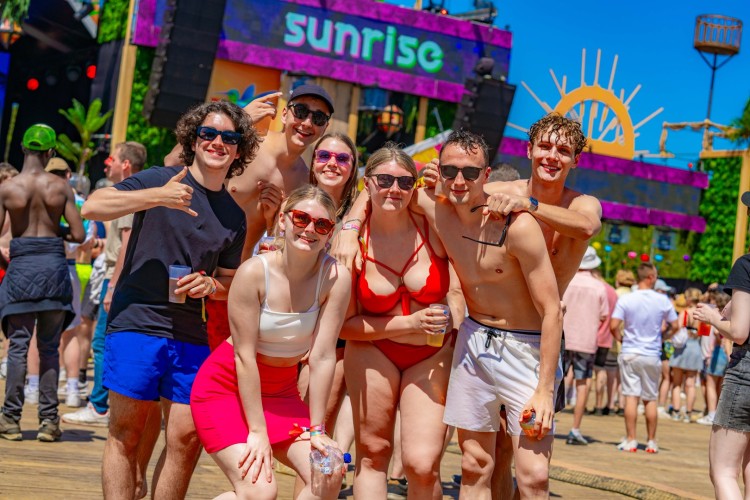 Sunrise Festival 2023 | Sunrise = een vibe! 😍