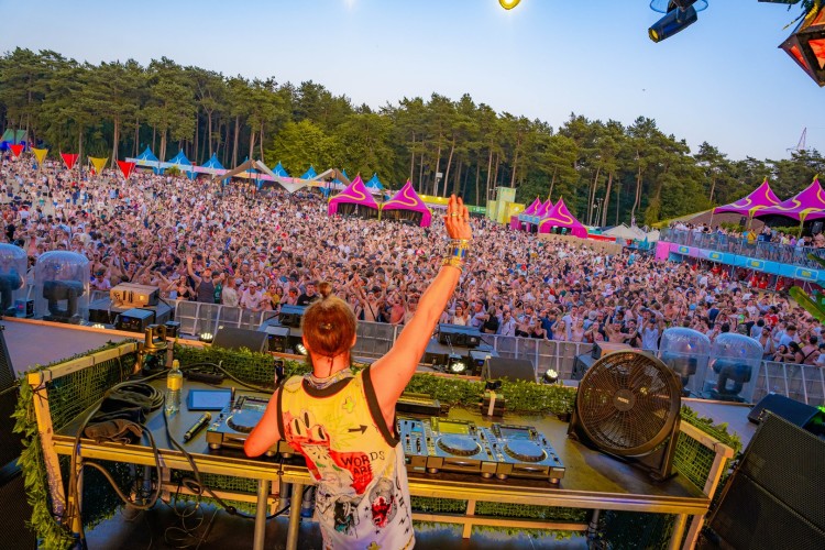 Sunrise Festival 2023 | De zomer = van ons! 🍹⛱