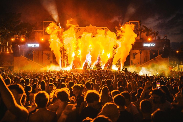 Sunrise Festival 2023 | Een knallende start = het halve werk! 🥳