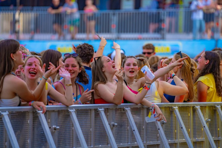 Sunrise Festival 2023 | Een knallende start = het halve werk! 🥳