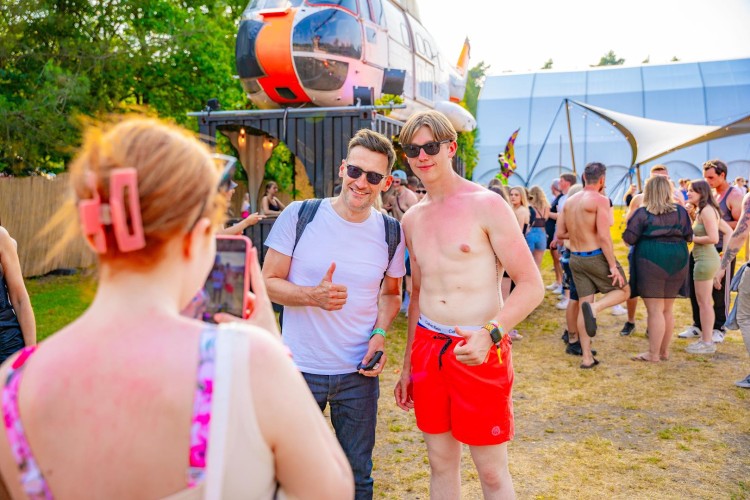 Sunrise Festival 2023 | Een knallende start = het halve werk! 🥳