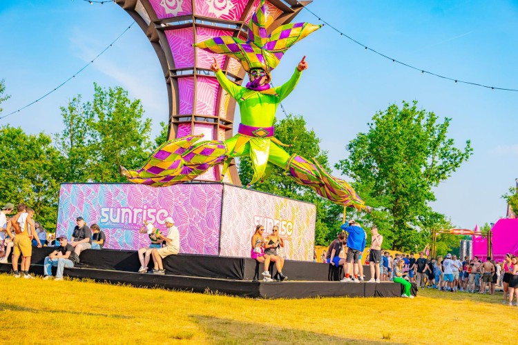 Sunrise Festival 2023 | Een knallende start = het halve werk! 🥳