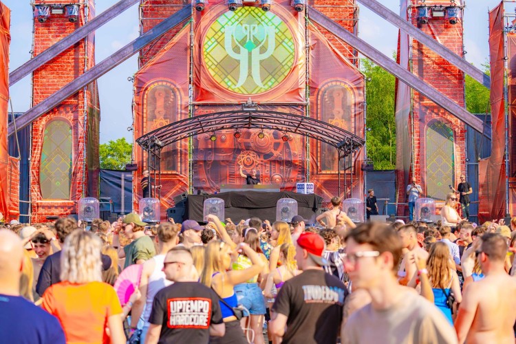 Sunrise Festival 2023 | Een knallende start = het halve werk! 🥳