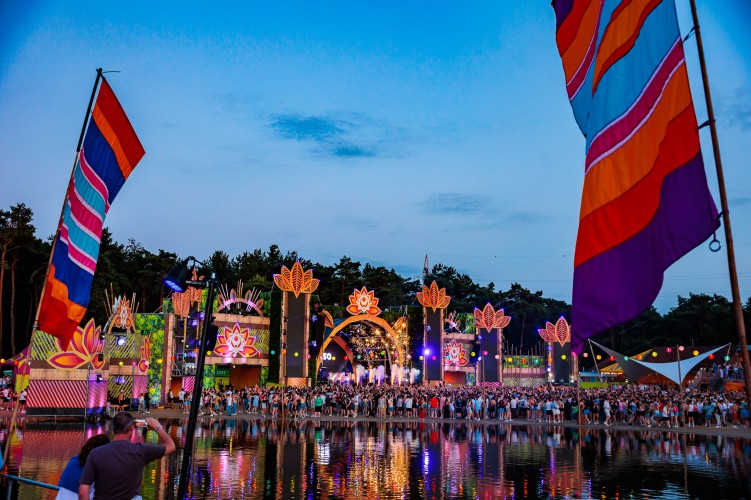 Sunrise Festival 2024 | Oneindig veel zonnestraaltjes: aanwezig! ☀️