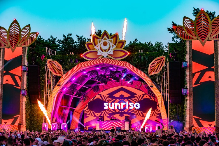 Sunrise Festival 2024 | Oneindig veel zonnestraaltjes: aanwezig! ☀️