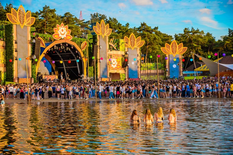 Sunrise Festival 2024 | Oneindig veel zonnestraaltjes: aanwezig! ☀️