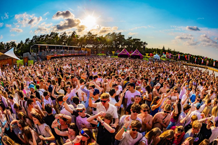 Sunrise Festival 2024 | Oneindig veel zonnestraaltjes: aanwezig! ☀️