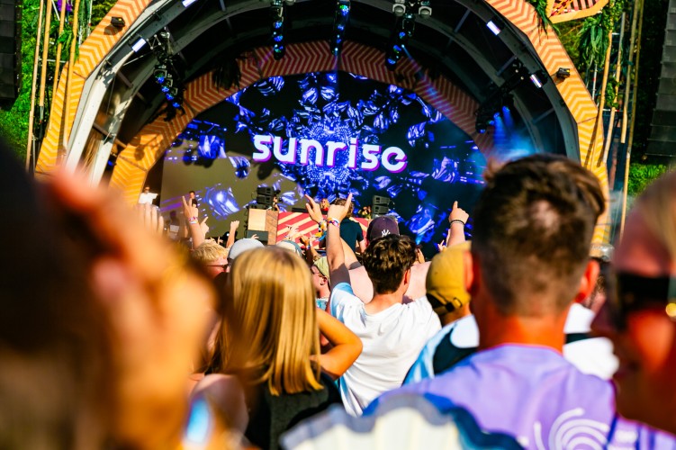 Sunrise Festival 2024 | Oneindig veel zonnestraaltjes: aanwezig! ☀️