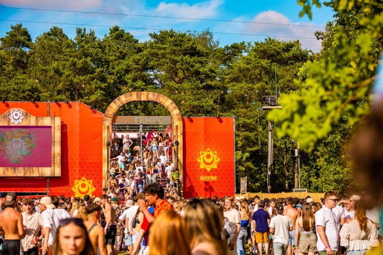 Sunrise Festival 2024 | Oneindig veel zonnestraaltjes: aanwezig! ☀️