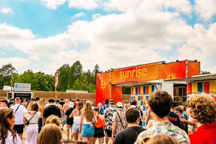 Sunrise Festival 2024 | Oneindig veel zonnestraaltjes: aanwezig! ☀️