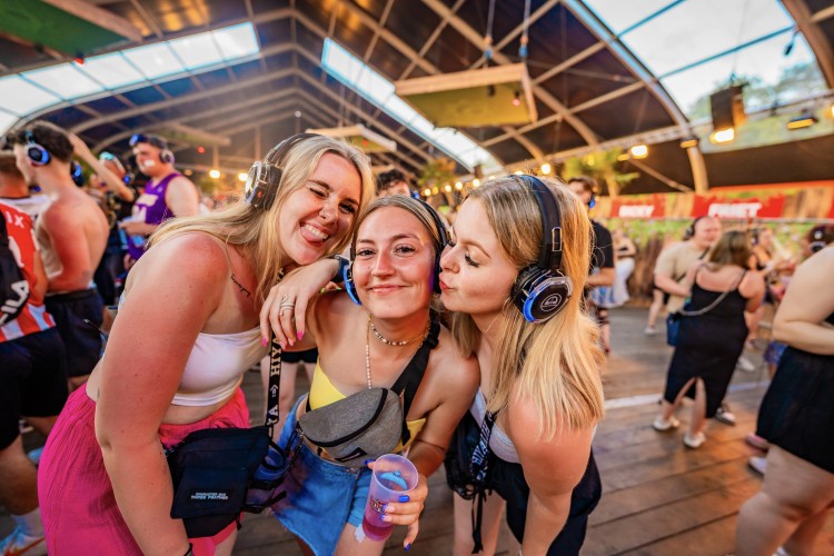 Sunrise Festival 2024 | De kick-off van een waanzinnig weekend 💜